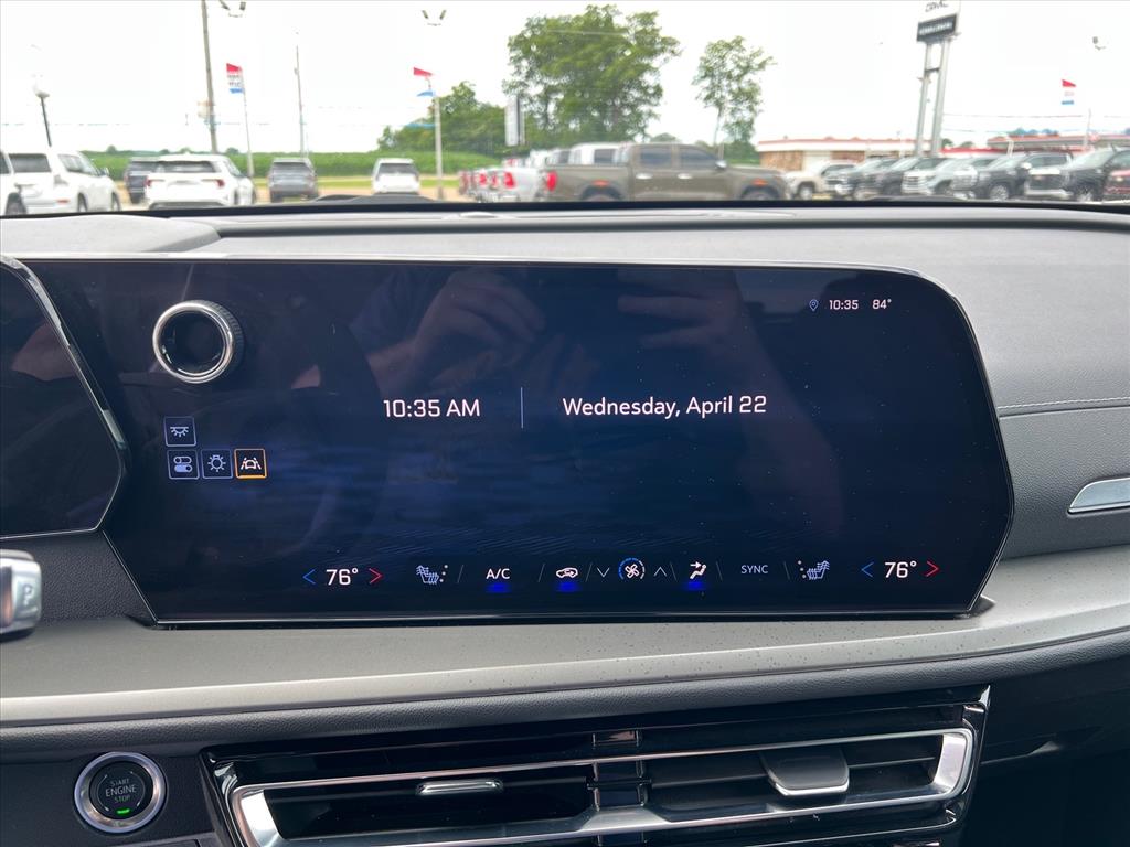 2025 Chevrolet Traverse LT - Photo 23