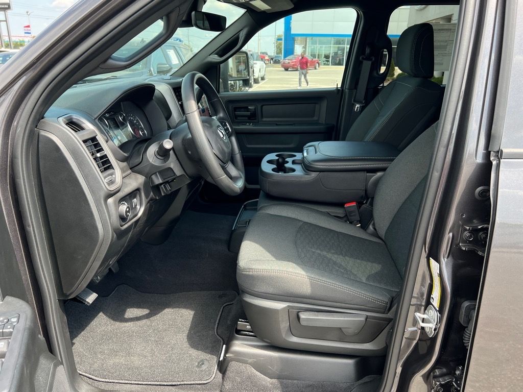 2025 RAM 2500 Tradesman - Photo 10