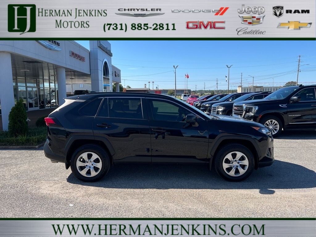 Used 2019 Toyota RAV4 LE SUV