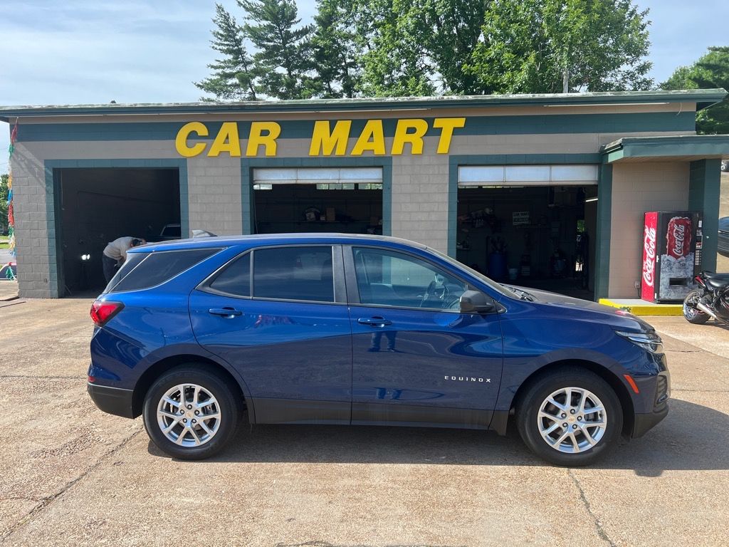 Used 2022 Chevrolet Equinox LS with VIN 2GNAXFEV3N6128035 for sale in Union City, TN