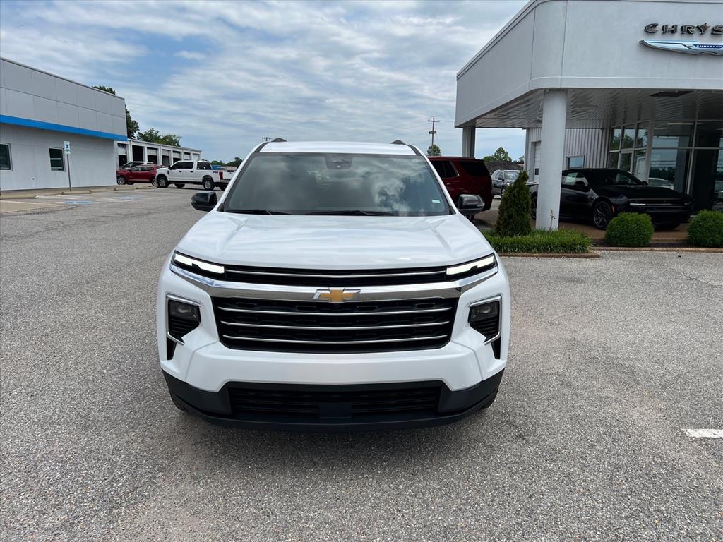 2025 Chevrolet Traverse LT - Photo 8