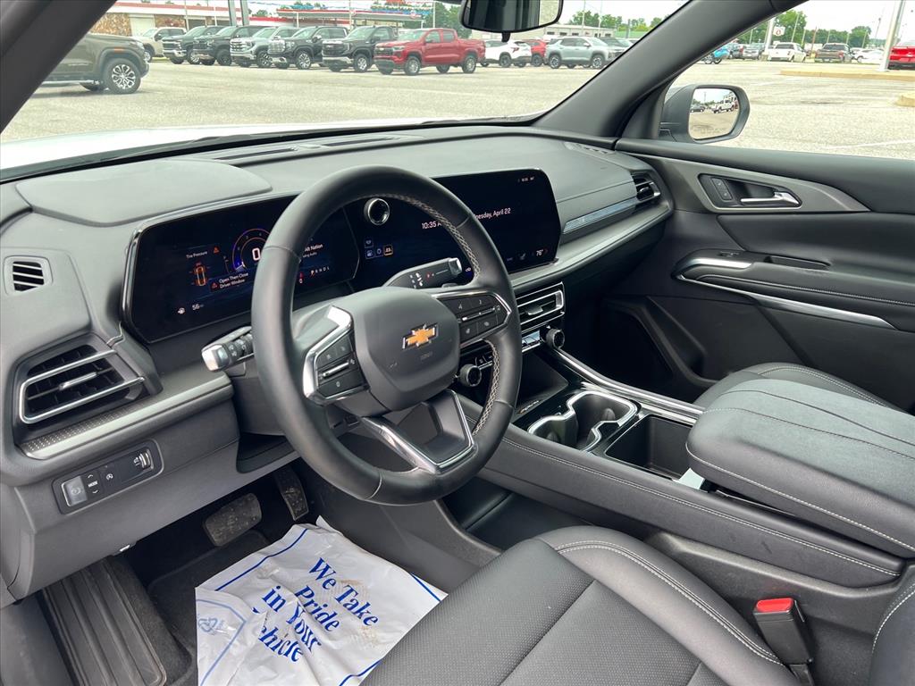 2025 Chevrolet Traverse LT - Photo 17