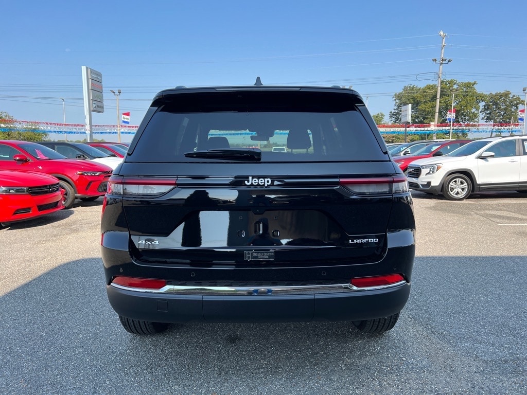2025 Jeep Grand Cherokee Laredo - Photo 4