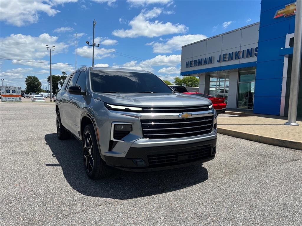 Used 2025 Chevrolet Traverse AWD High Country Sport Utility