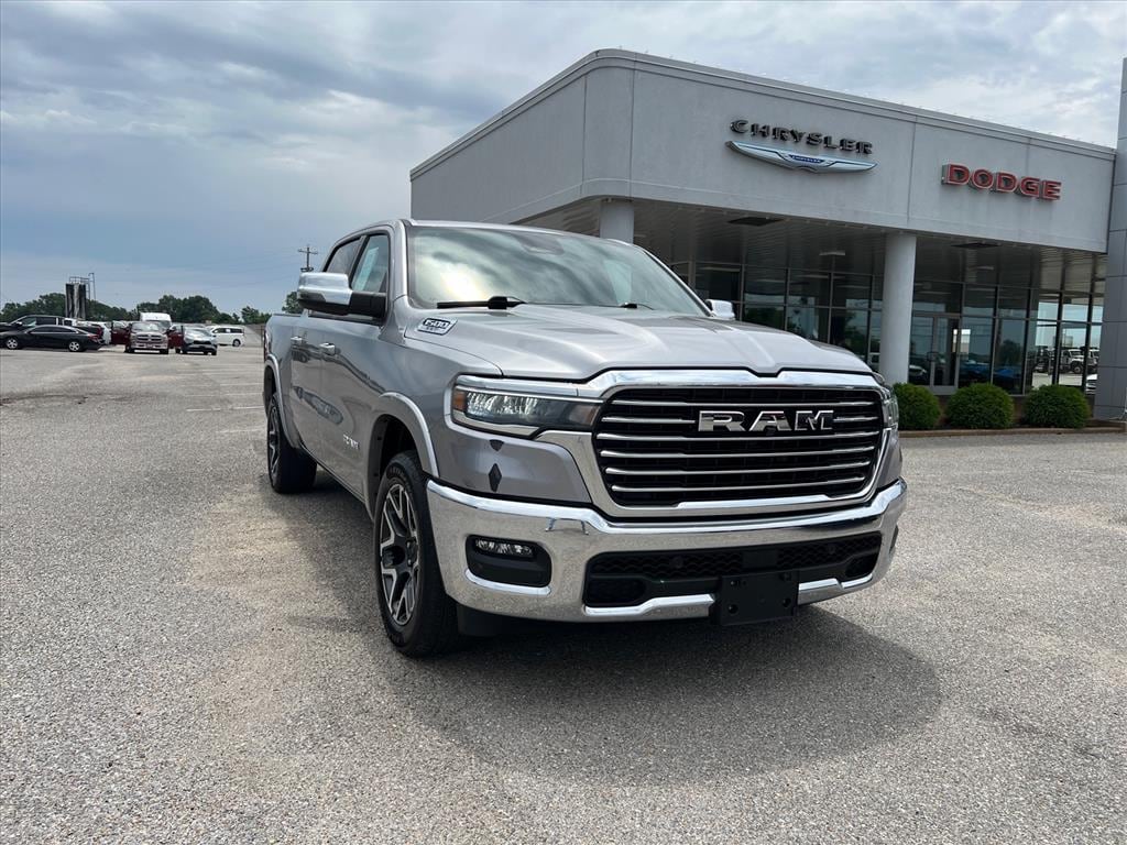 2025 Ram 1500 Crew Cab 