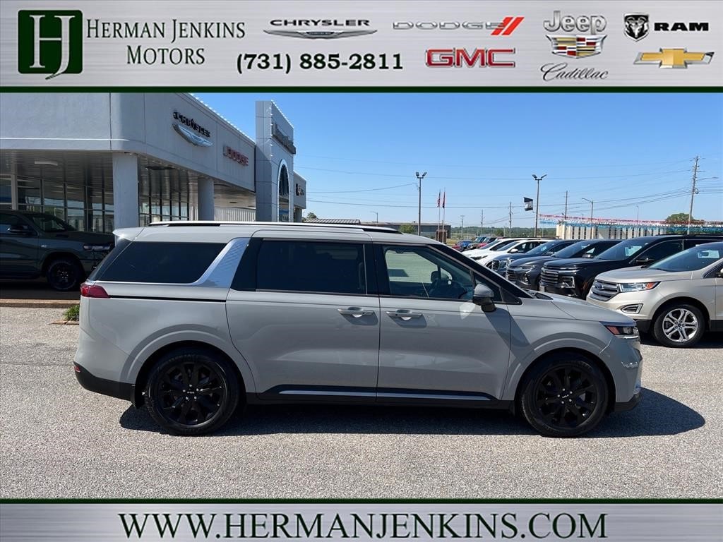 Used 2023 Kia Carnival SX Prestige Passenger Van