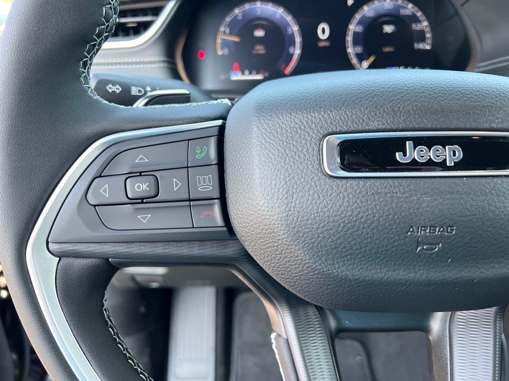 2025 Jeep Grand Cherokee Laredo - Photo 17