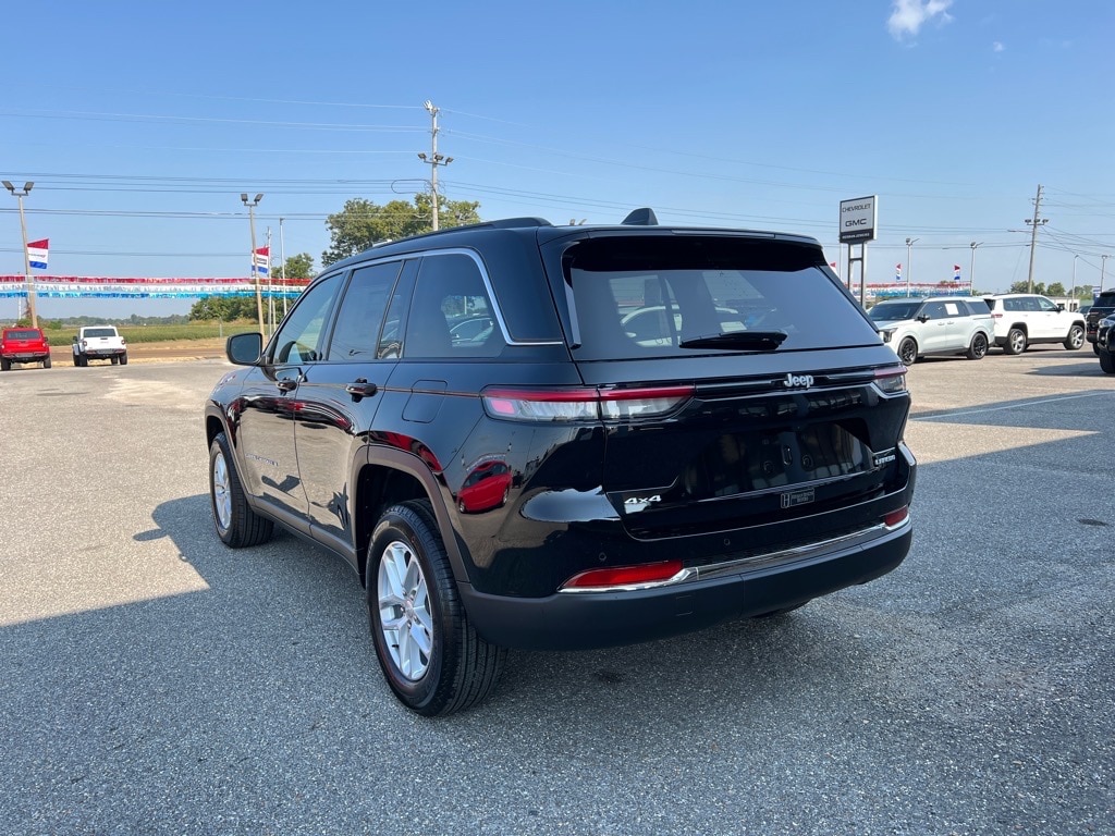 2025 Jeep Grand Cherokee Laredo - Photo 3