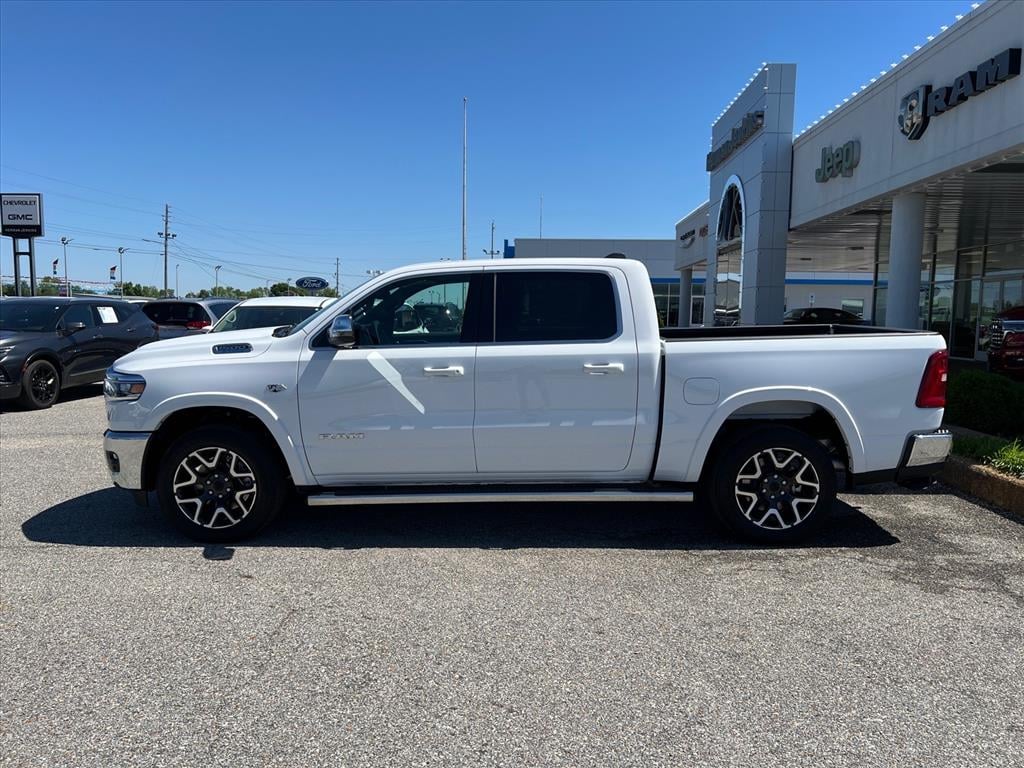 New 2026 Ram 1500 LARAMIE CREW CAB 4X4 5'7 BOX Pickup