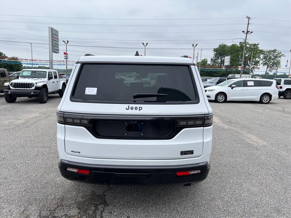 New 2026 Jeep Grand Wagoneer Limited Altitude Sport Utility
