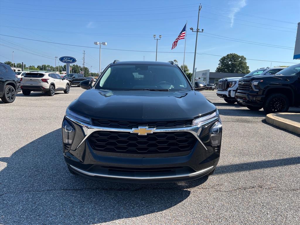 2025 Chevrolet Trax LT - Photo 8