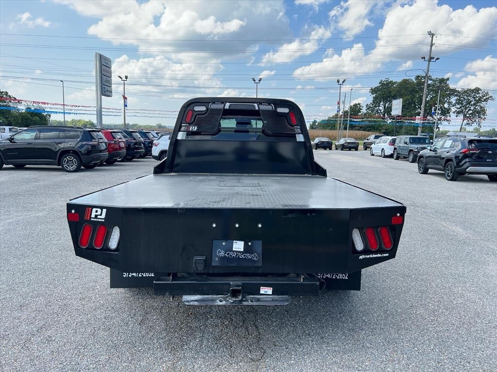 New 2026 Ram 3500 TRADESMAN CREW CAB CHASSIS 4X4 60' CA Pickup