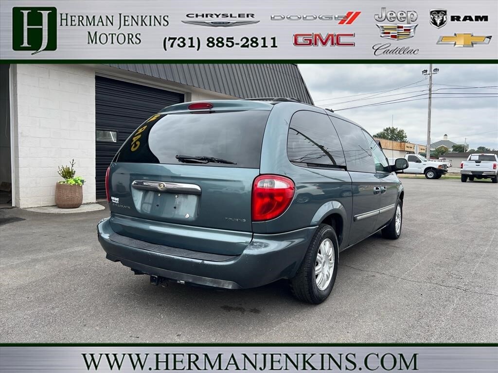 Used 2006 Chrysler Town & Country Touring Passenger Van