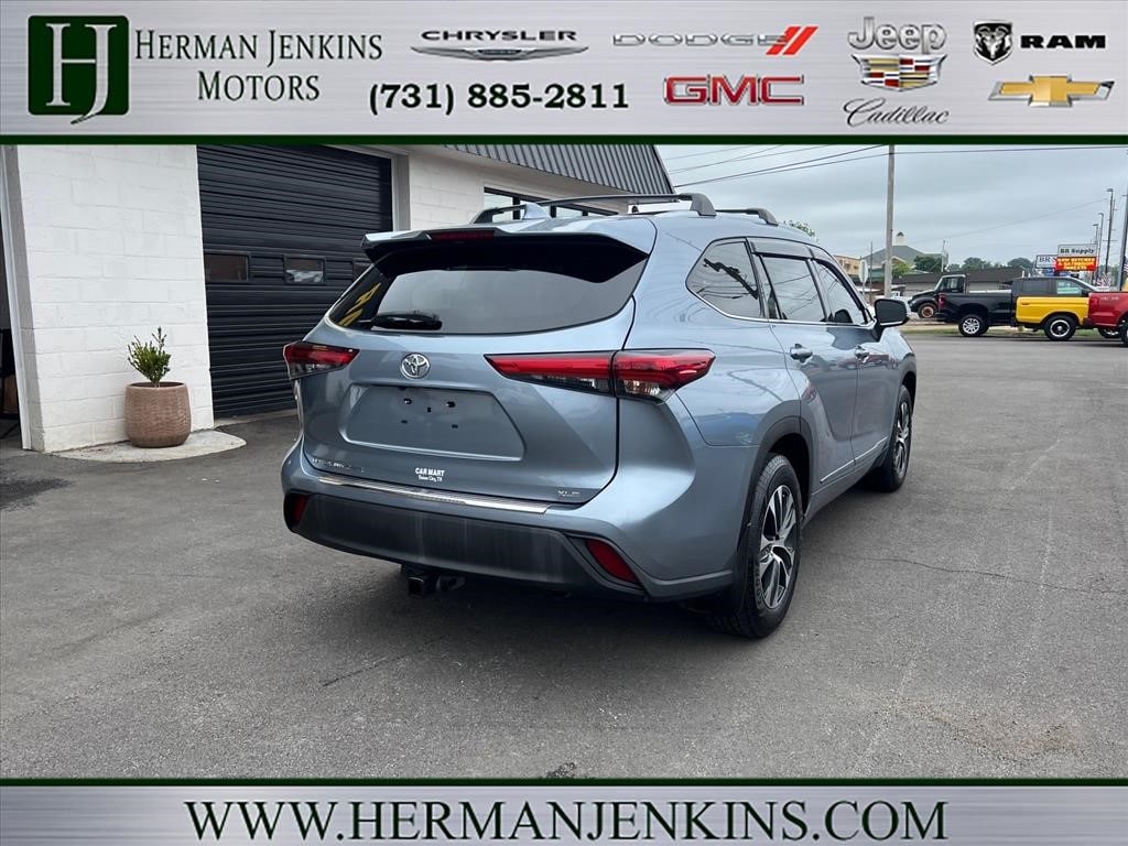 Used 2020 Toyota Highlander XLE Sport Utility