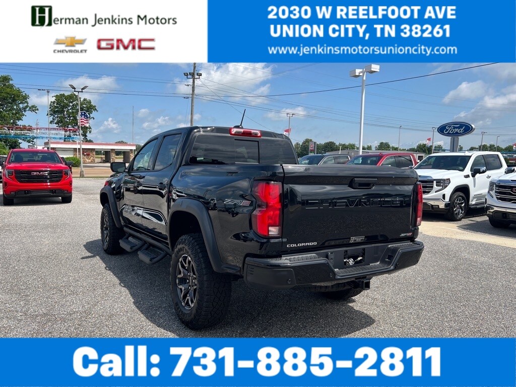 2025 Chevrolet Colorado ZR2 photo 3