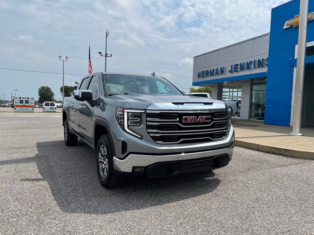 Used 2025 GMC Sierra 1500 SLT Truck