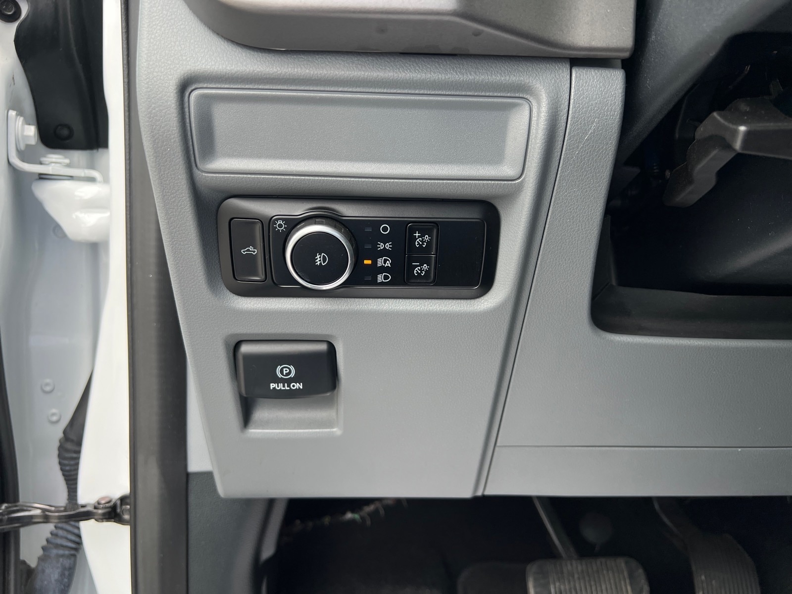 2024 Ford F-150 XLT - Photo 17
