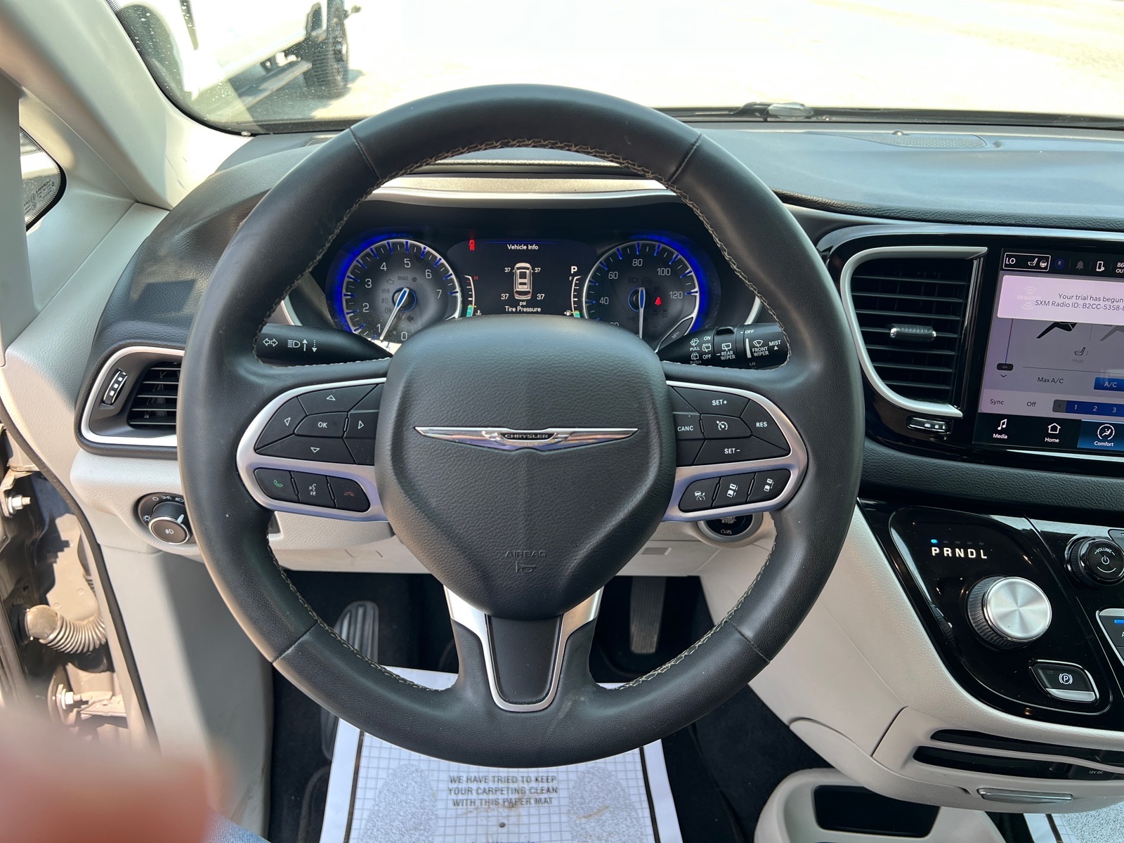 2022 Chrysler Pacifica Touring L - Photo 16