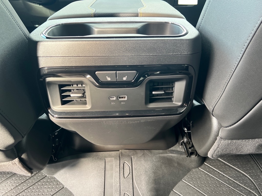 2026 Chevrolet Silverado 1500 ZR2 - Photo 14