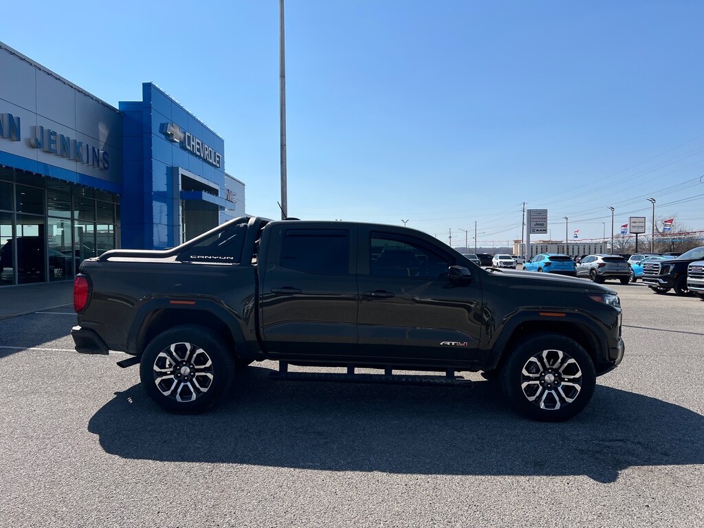 Used 2023 GMC Canyon AT4 Truck