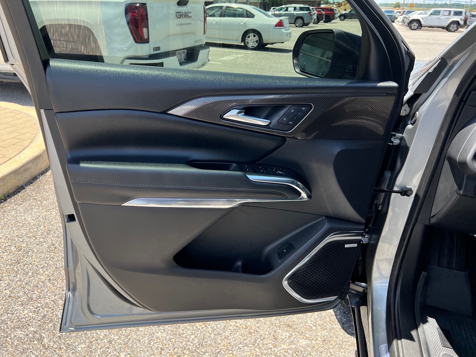 2025 Chevrolet Traverse High Country - Photo 11