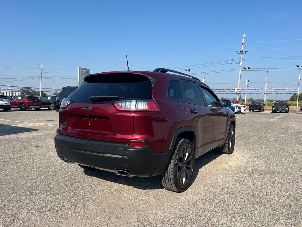 2021 Jeep Cherokee 80th Anniversary Edition photo 2