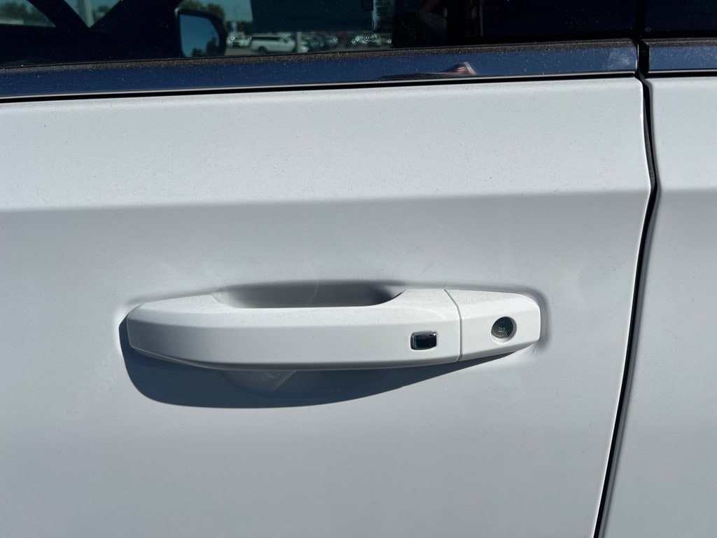 2026 Chevrolet Tahoe LS - Photo 10