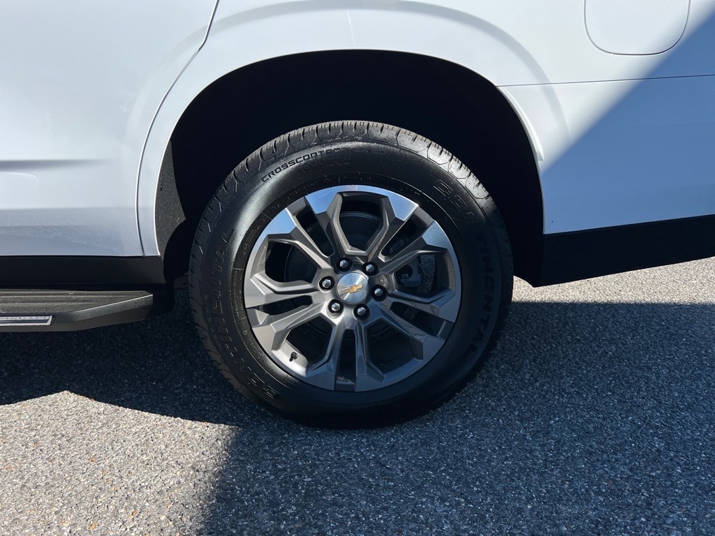 2026 Chevrolet Tahoe LS - Photo 9