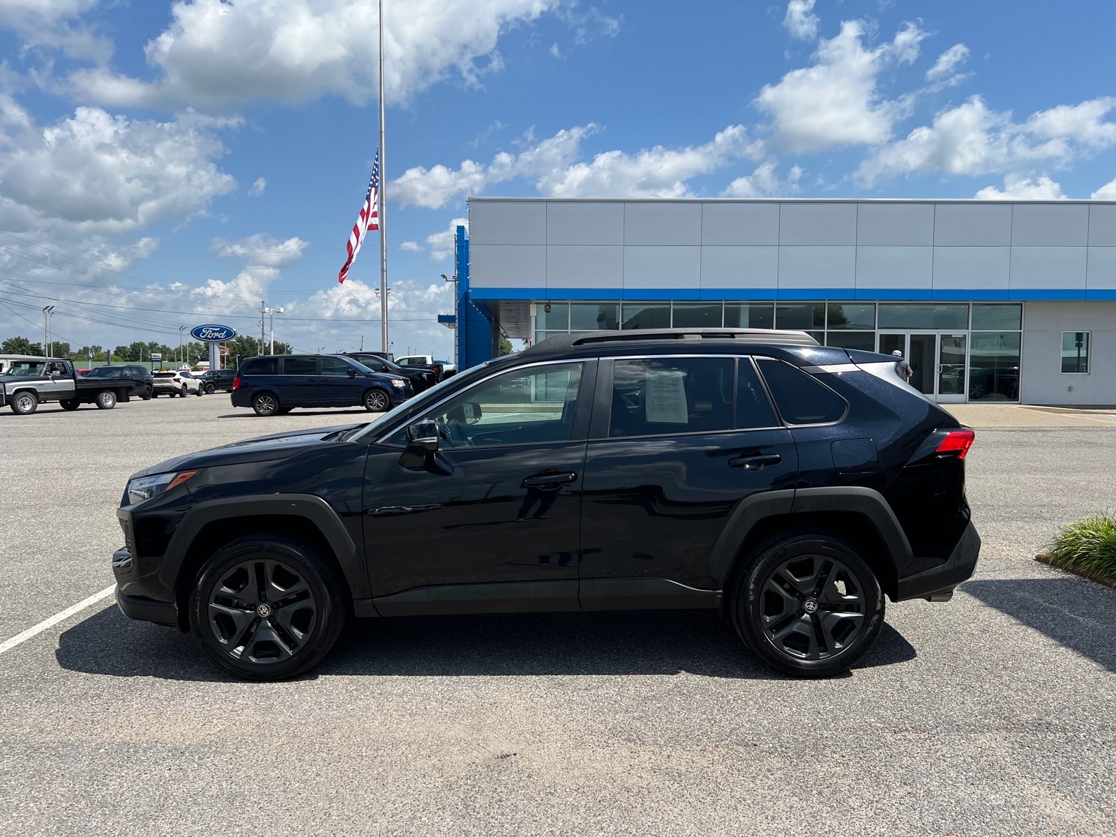 2024 Toyota RAV4 Adventure - Photo 6