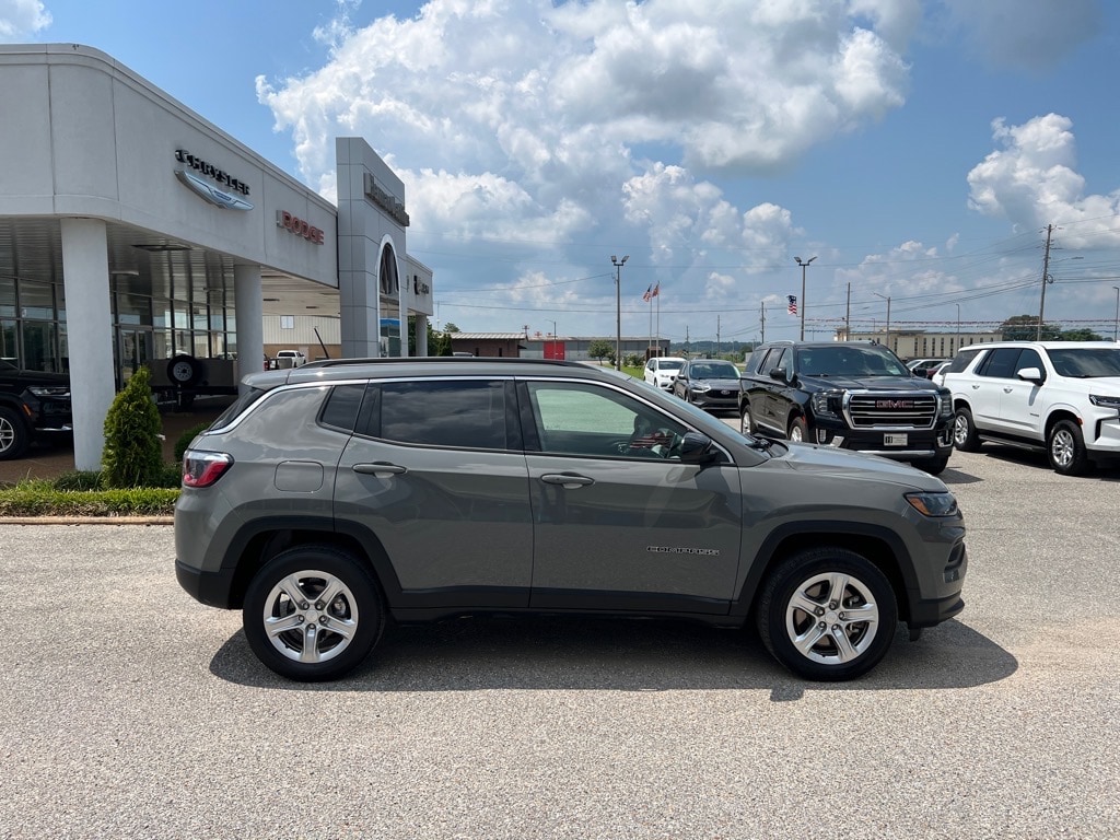 Used 2024 Jeep Compass Latitude with VIN 3C4NJDBN7RT604440 for sale in Union City, TN