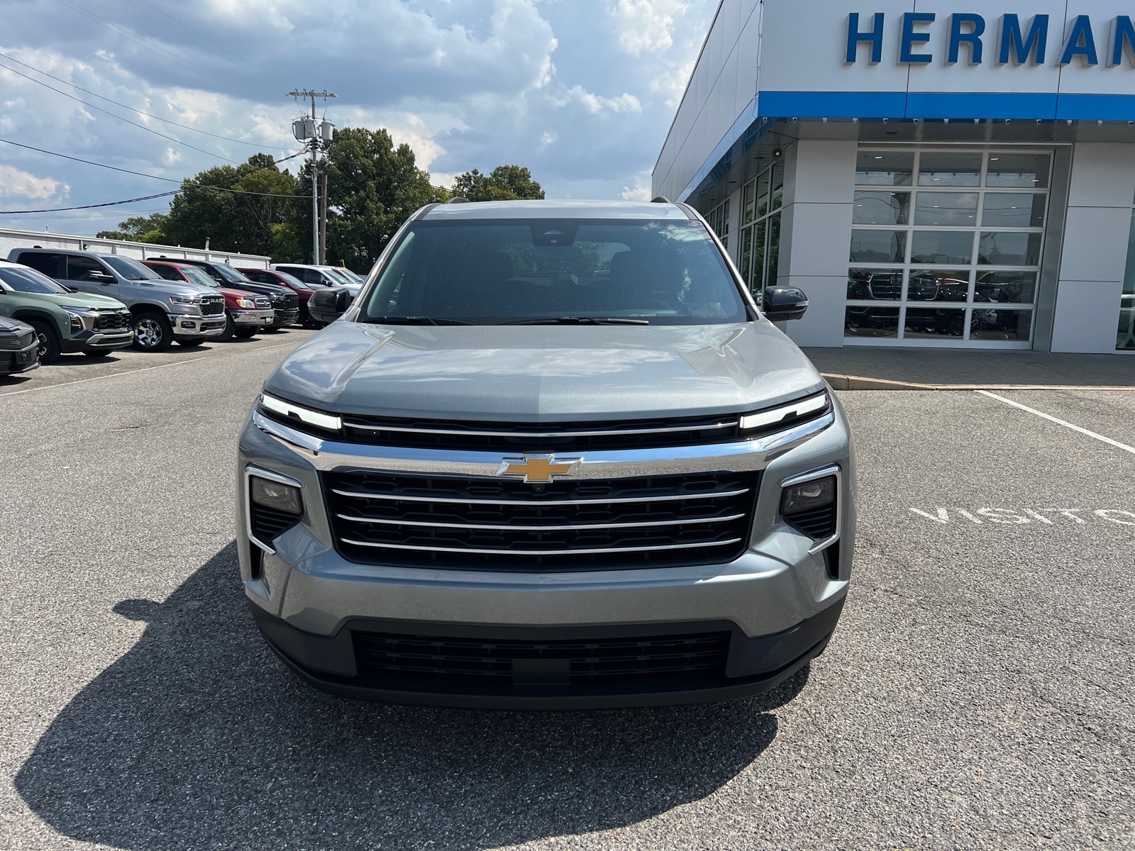 2027 Chevrolet Traverse LT - Photo 8