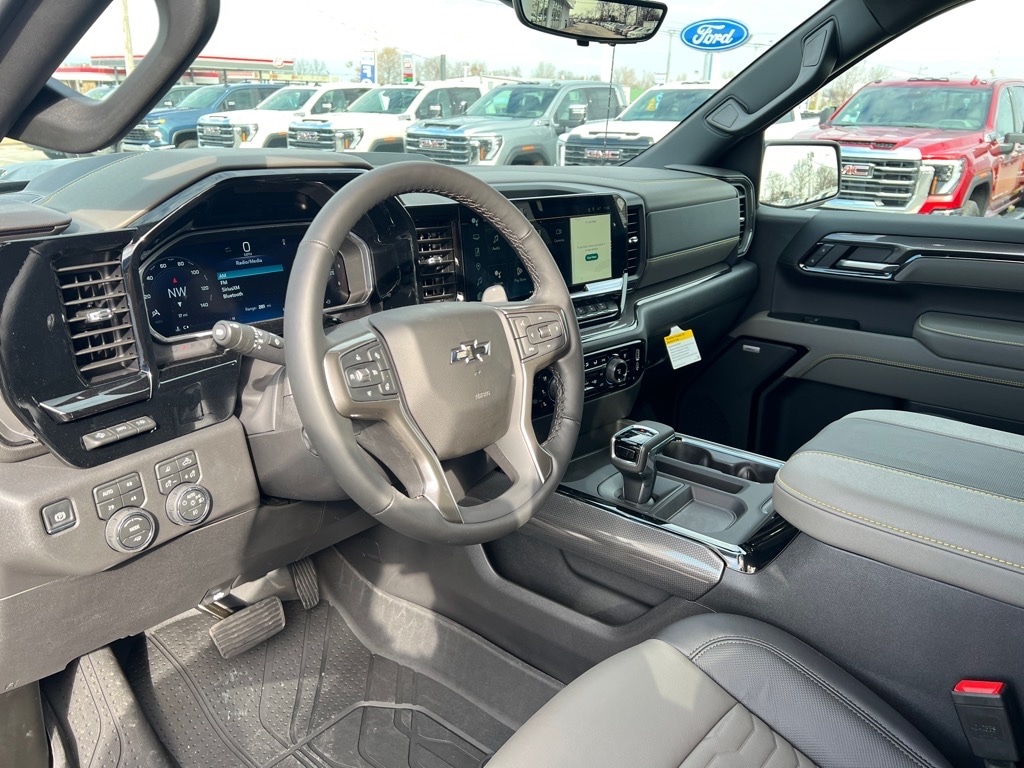 2026 Chevrolet Silverado 1500 ZR2 - Photo 15