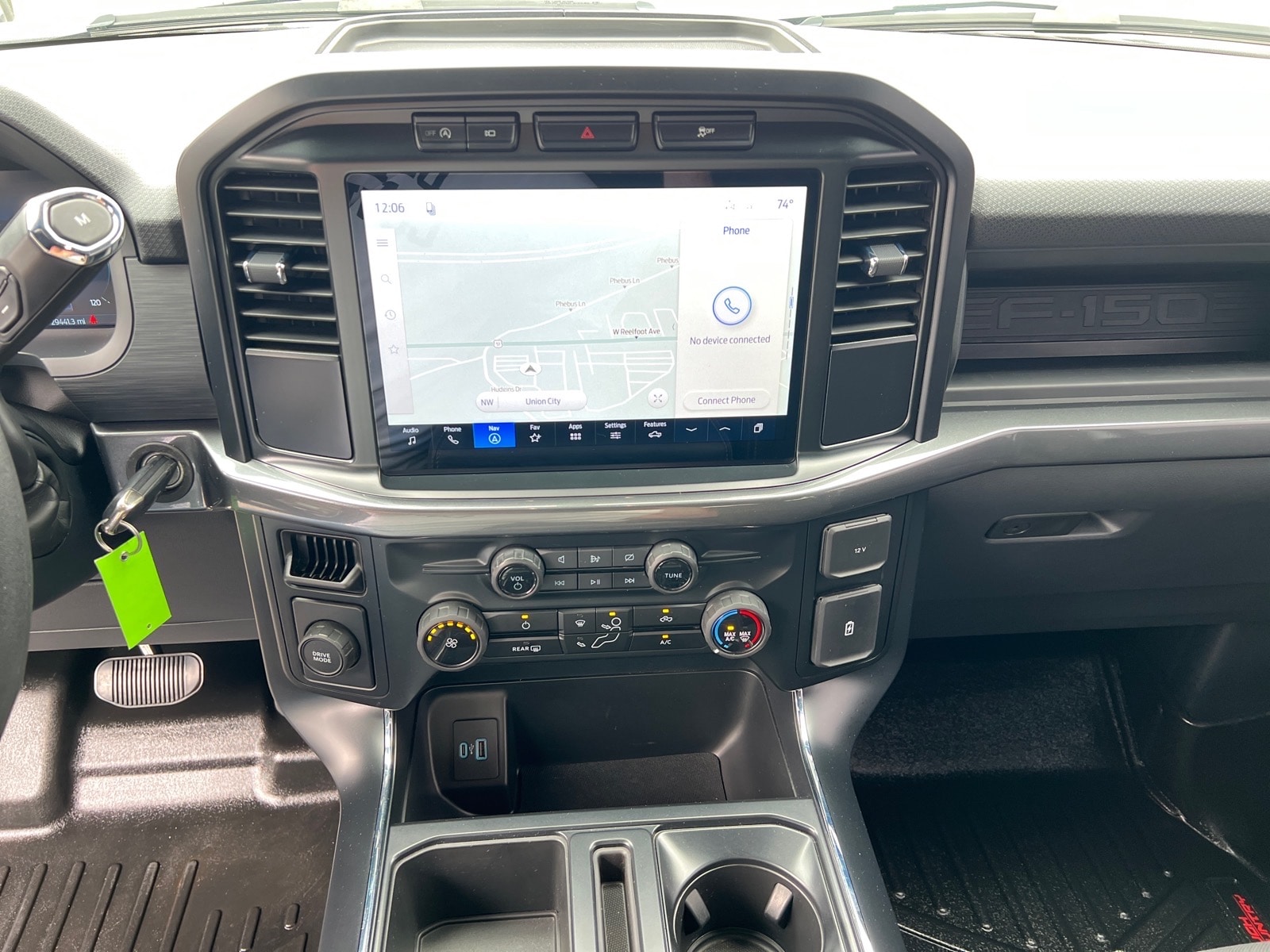 2024 Ford F-150 STX - Photo 17