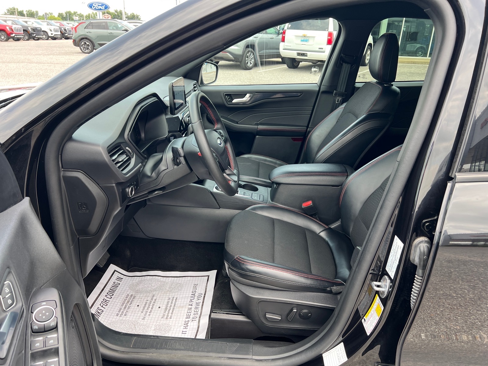 2025 Ford Escape ST-Line - Photo 10