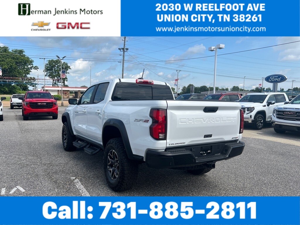 2025 Chevrolet Colorado ZR2 photo 3