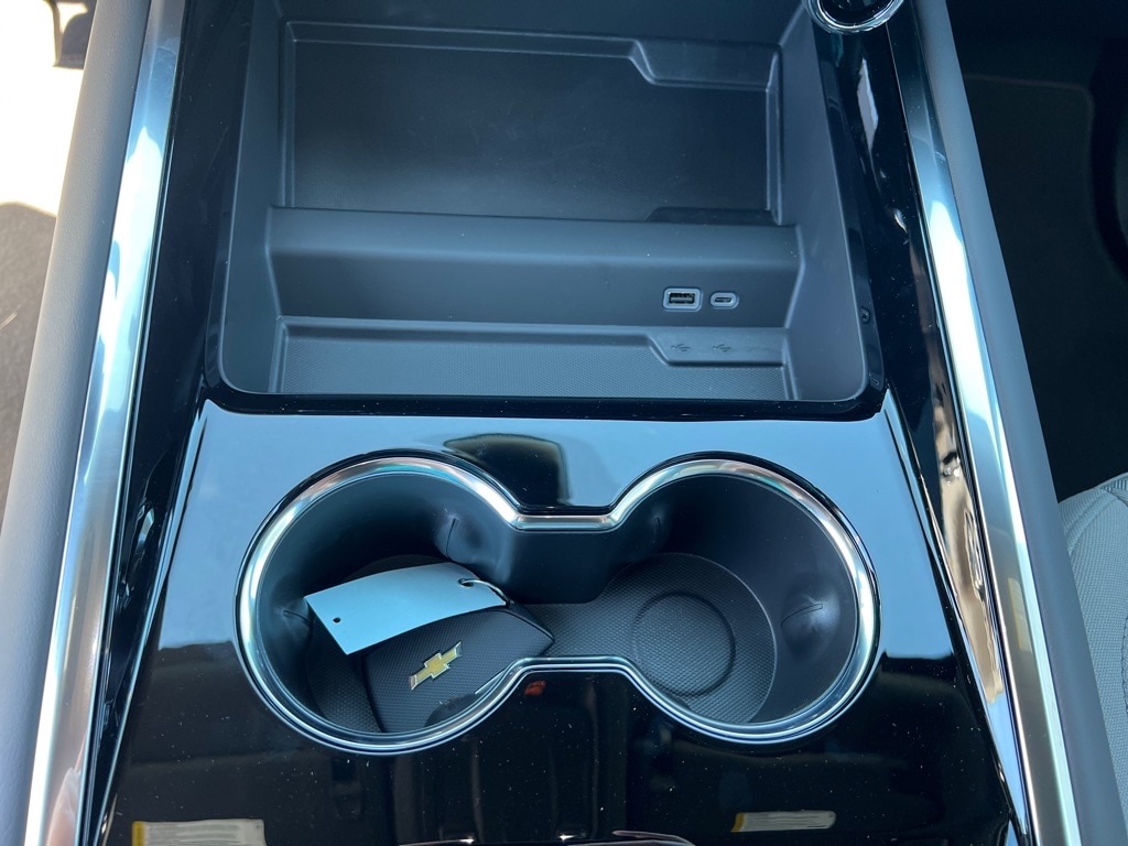 2026 Chevrolet Tahoe LS - Photo 25