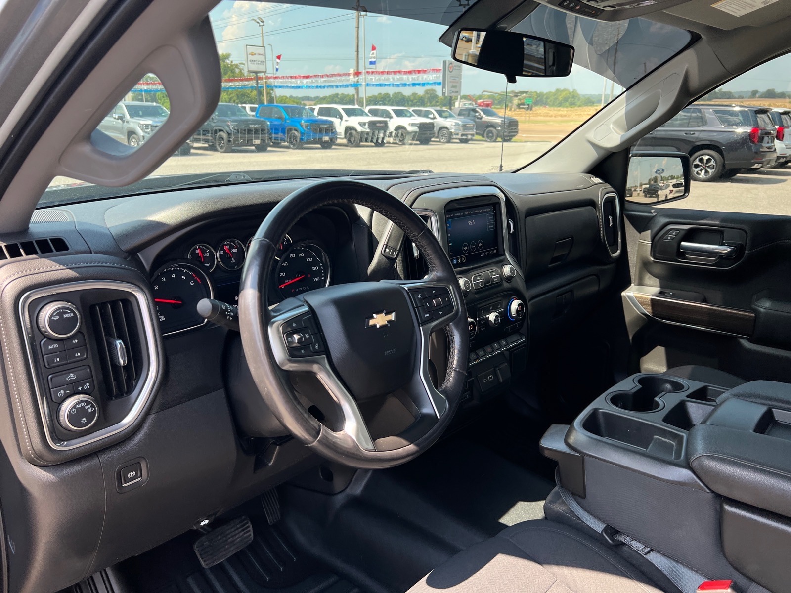 2021 Chevrolet Silverado 1500 LT - Photo 13