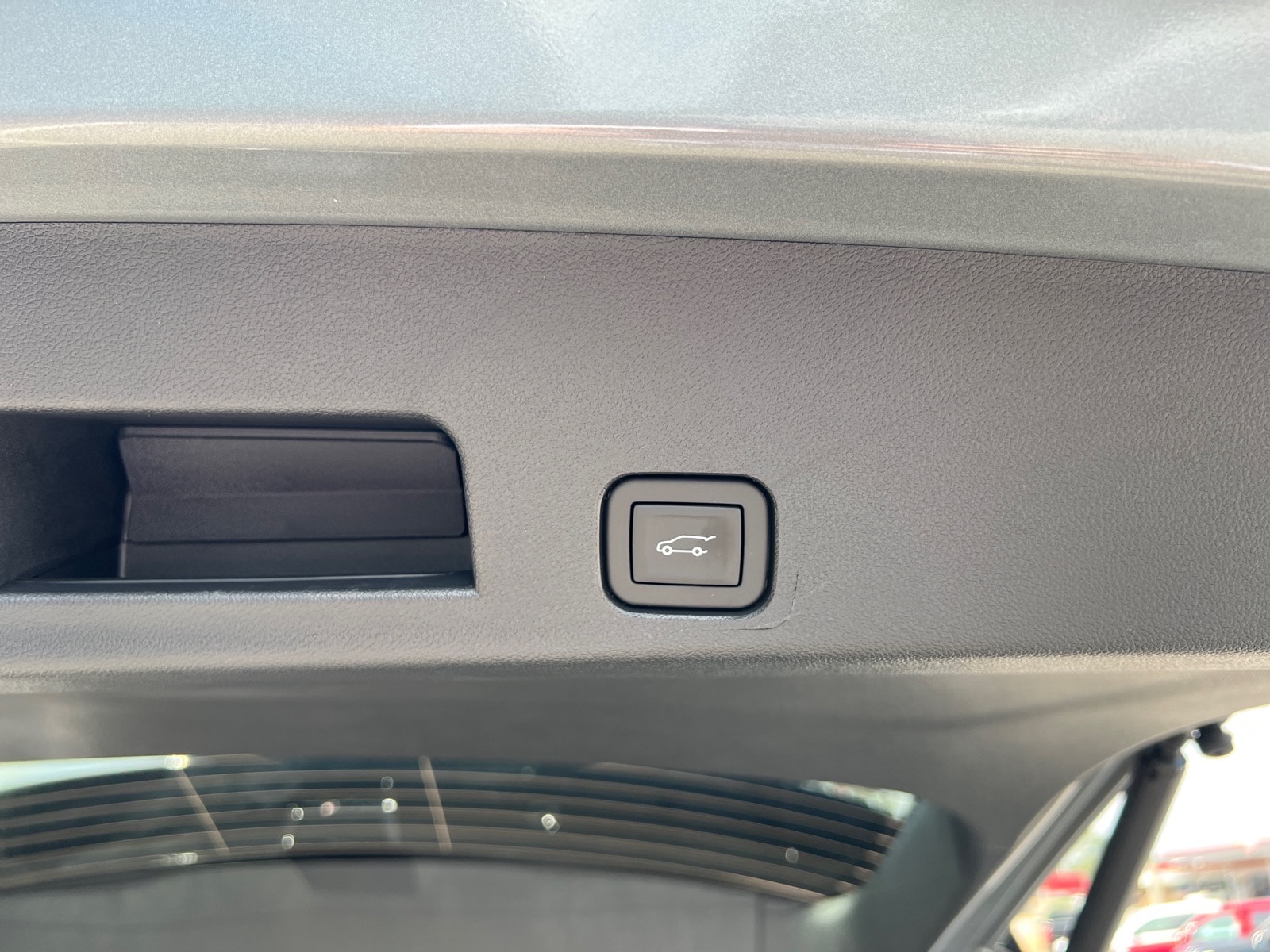 2027 Chevrolet Traverse LT - Photo 15