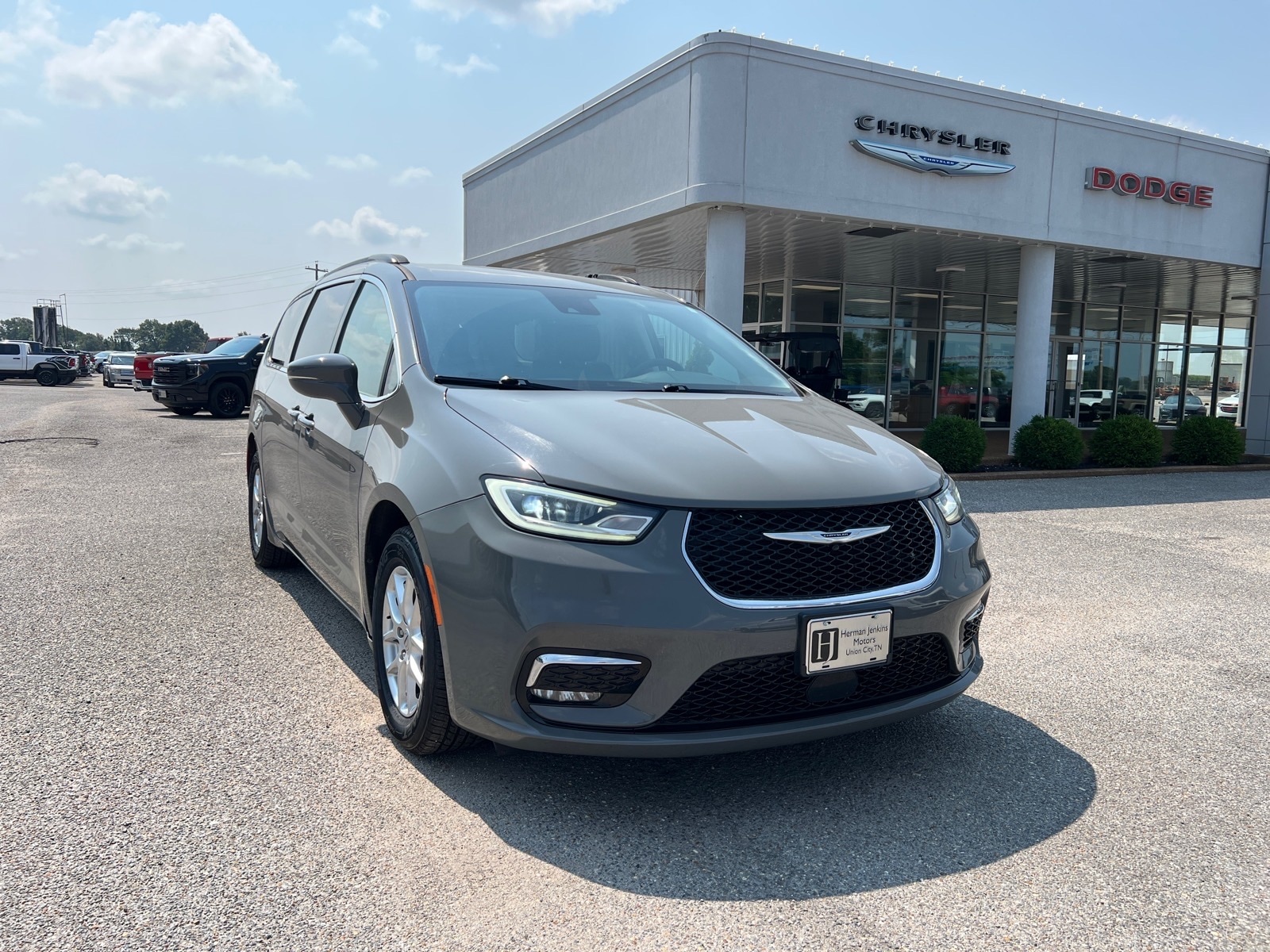 Used 2022 Chrysler Pacifica Touring L