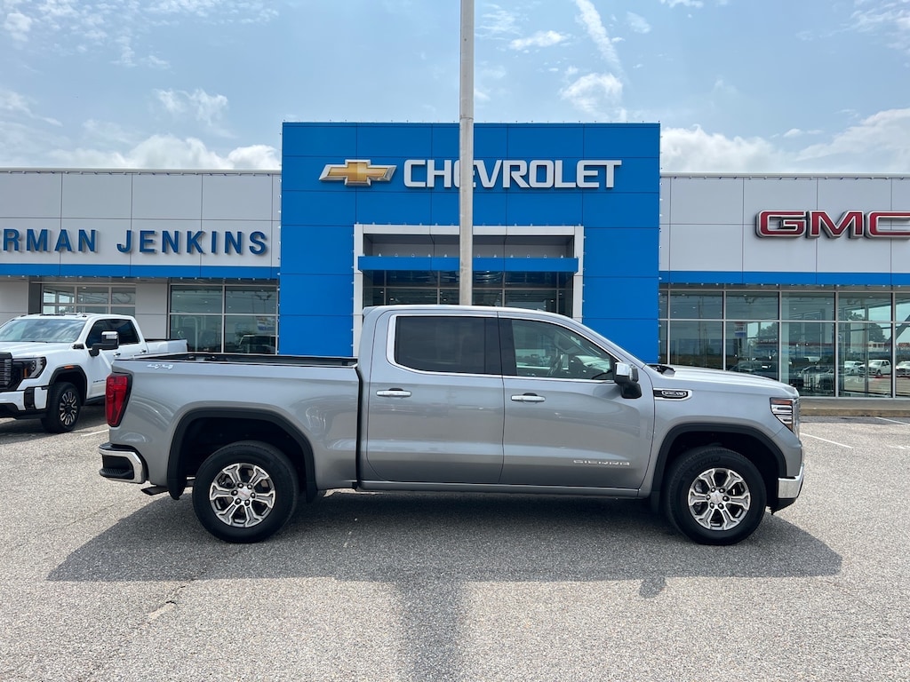 Used 2025 GMC Sierra 1500 SLT Truck