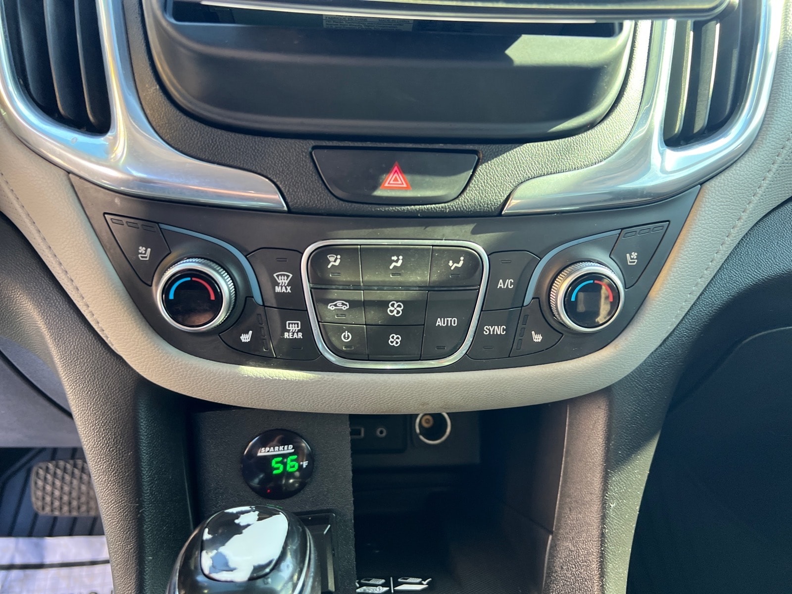 2019 Chevrolet Equinox Premier - Photo 23