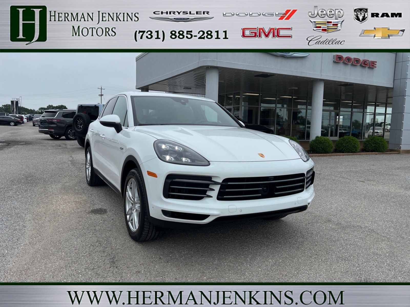 2022 Porsche Cayenne E-Hybrid's photo
