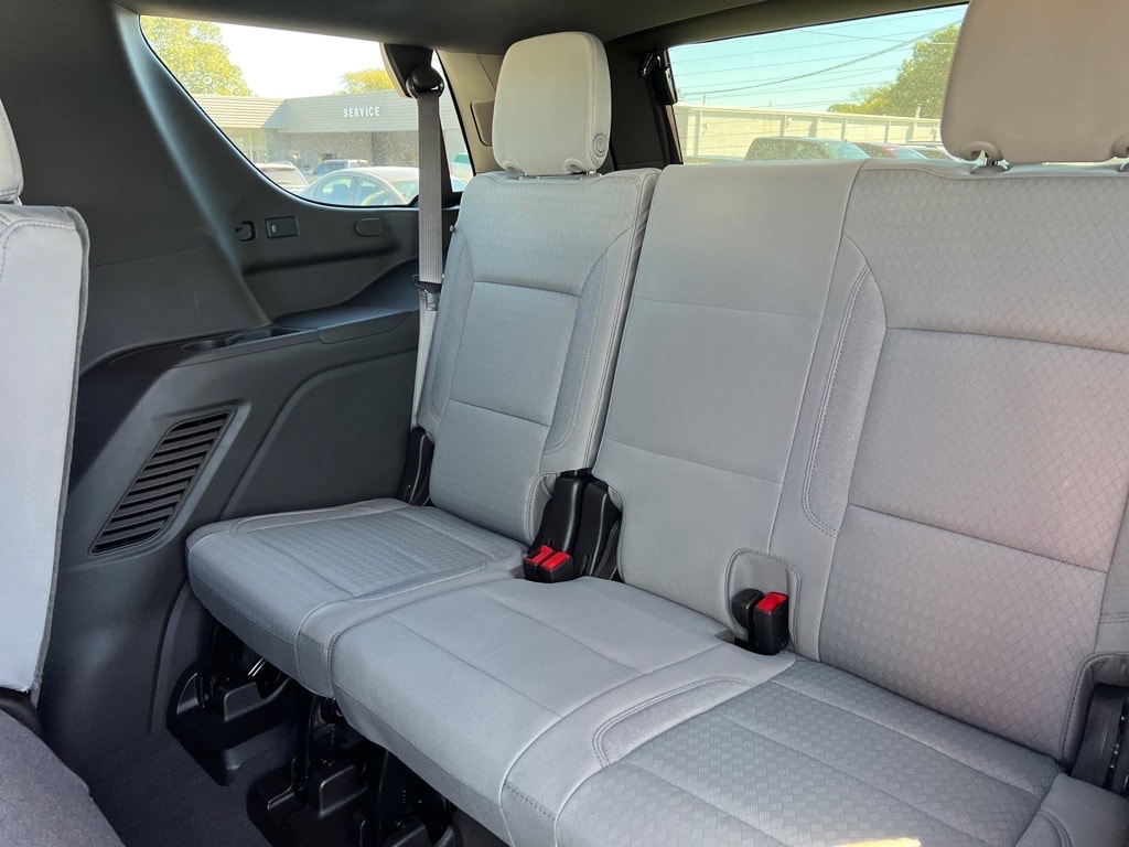 2026 Chevrolet Tahoe LS - Photo 15