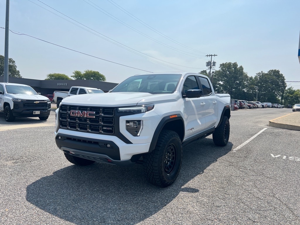 2025 GMC Canyon AT4