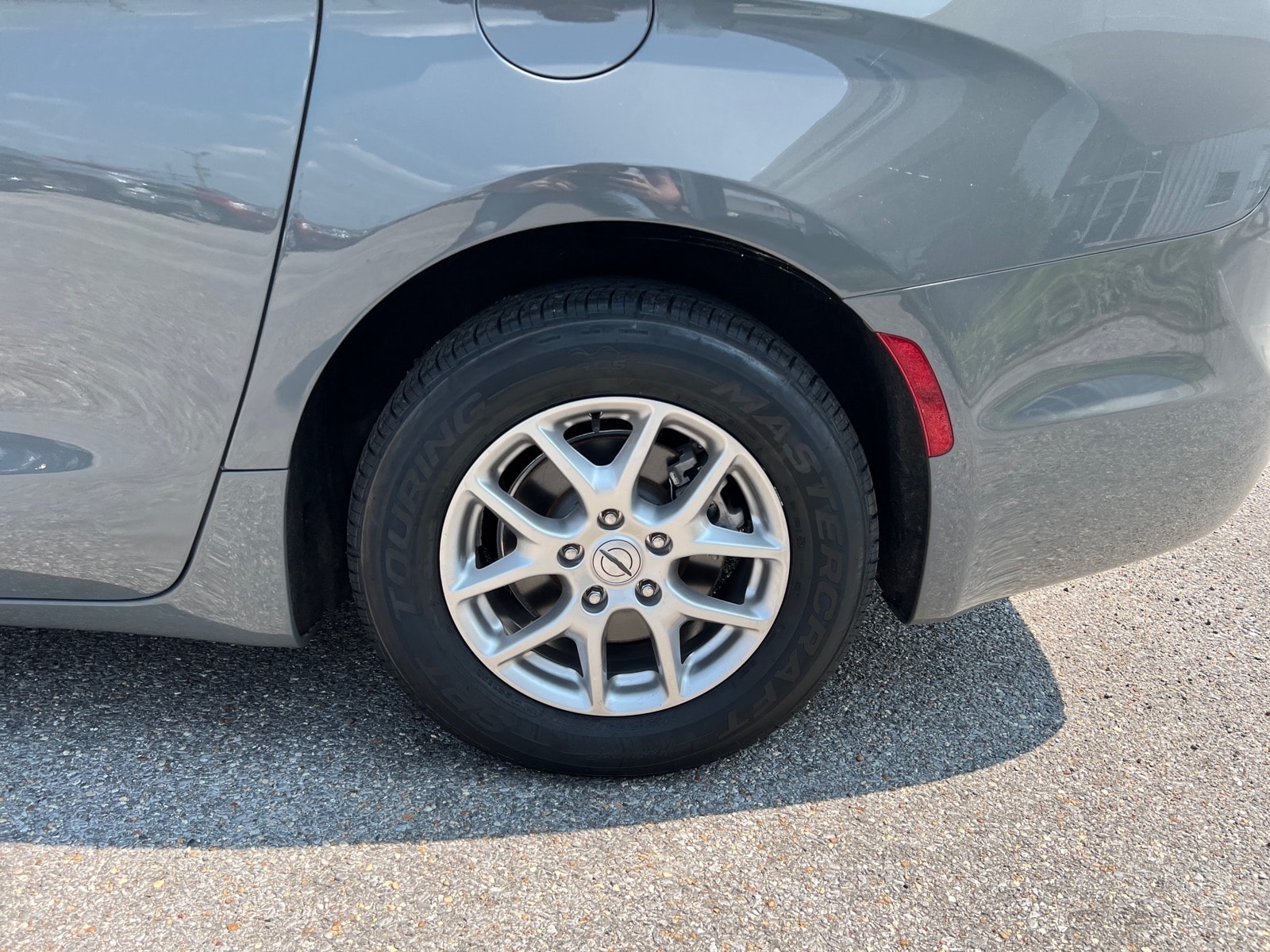 2022 Chrysler Pacifica Touring L - Photo 9