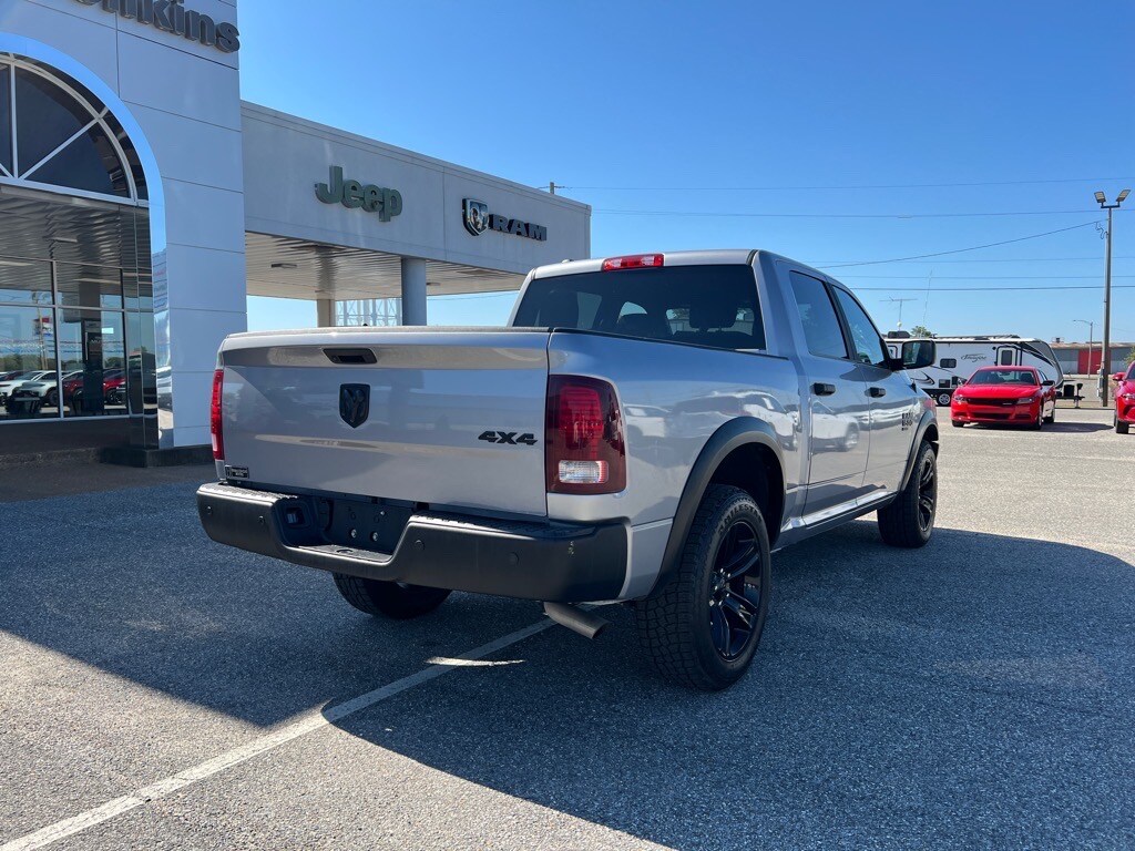 2024 Ram 1500 Classic Warlock photo 2