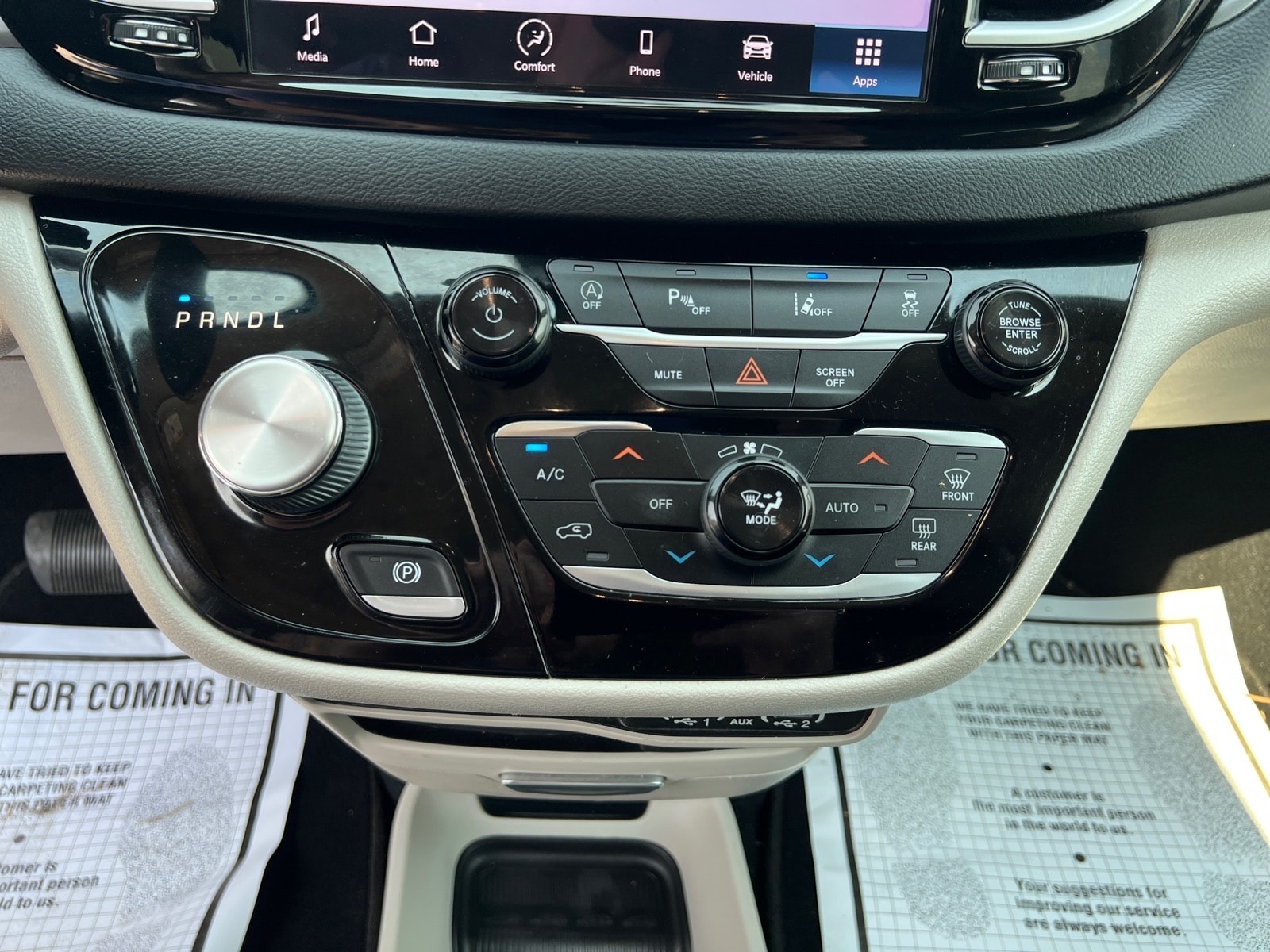2022 Chrysler Pacifica Touring L - Photo 21