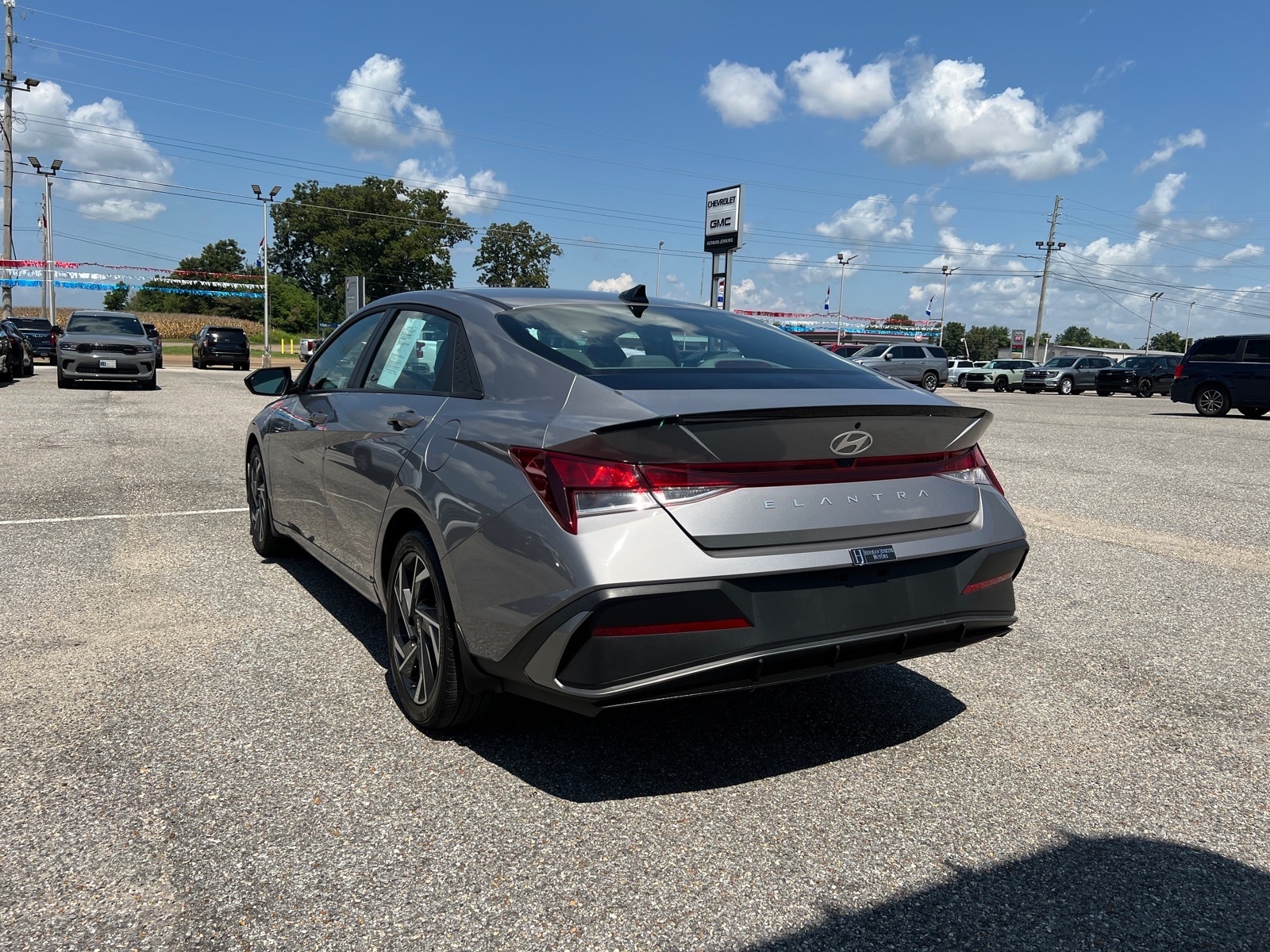 2025 Hyundai Elantra SEL - Photo 5