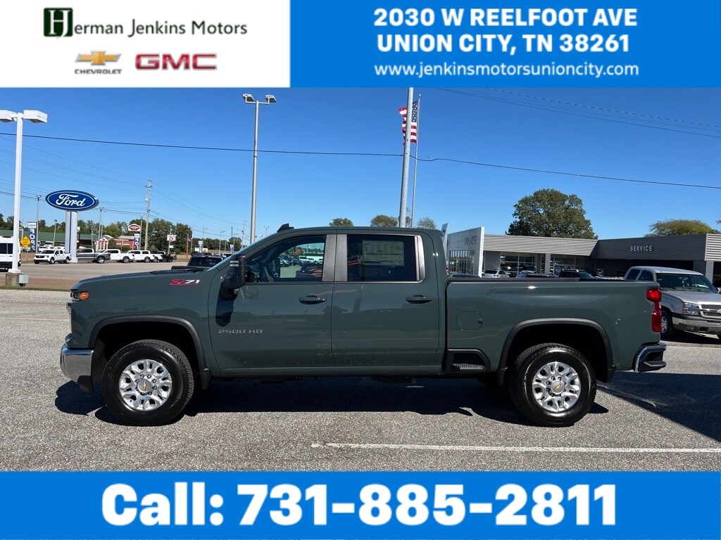 2026 Chevrolet Silverado 2500HD LT photo 2