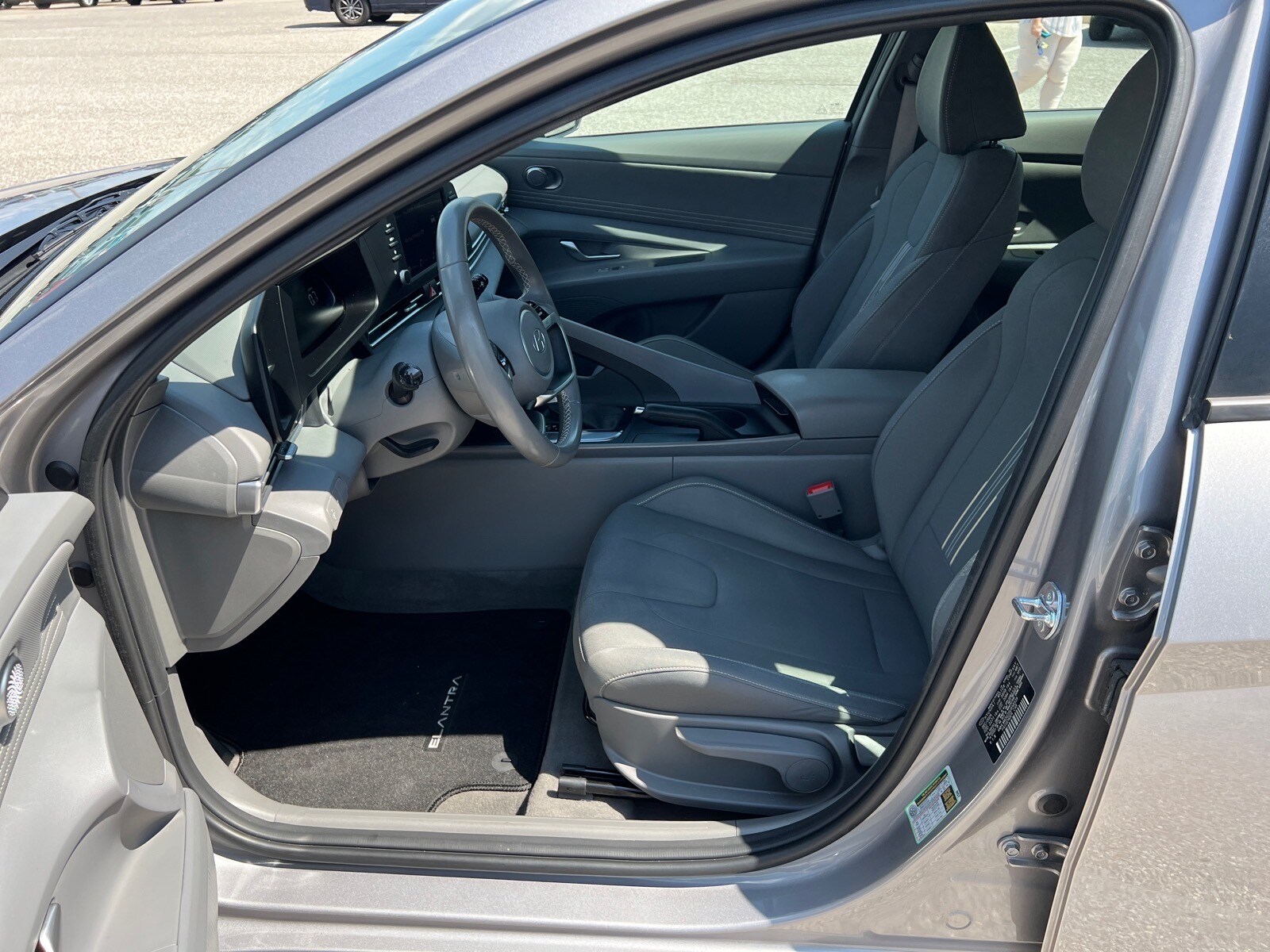 2025 Hyundai Elantra SEL - Photo 10